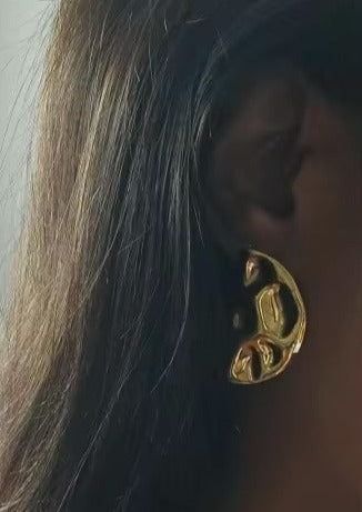 Carter Earrings - Gold