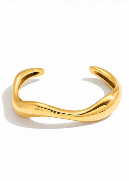 Camille Cuff Bracelet - Gold